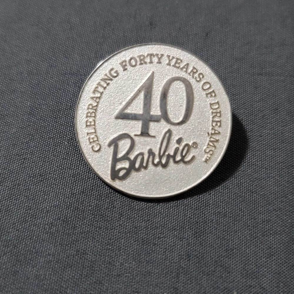 Vtg 1999 Barbie 40 Years of Dreams 40th Anniversary Pin Barbie Dolls